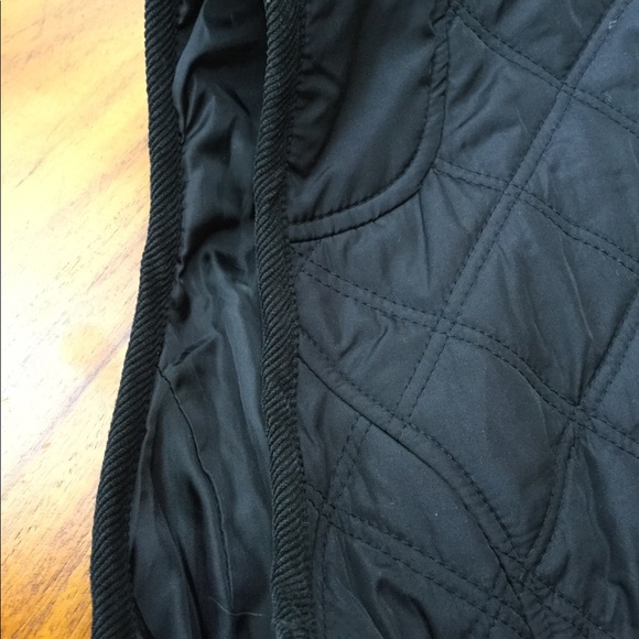 Weatherproof Quilted Vest - Picture 4 of 6